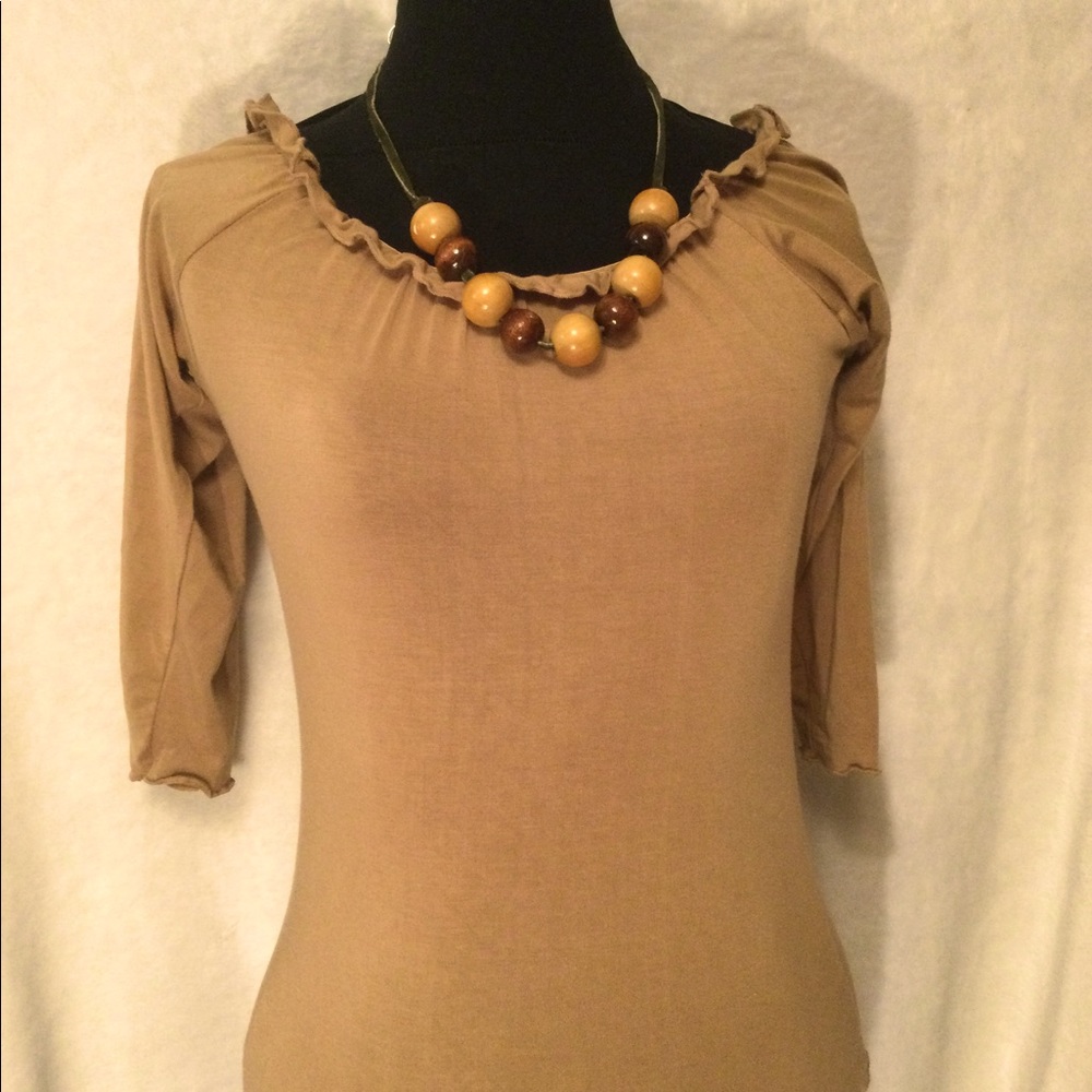 NWOT  RETRO BOHO RUFFLED BLOUSE